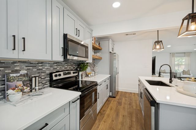 10229 San Juan Avenue, Dallas, TX 75228
