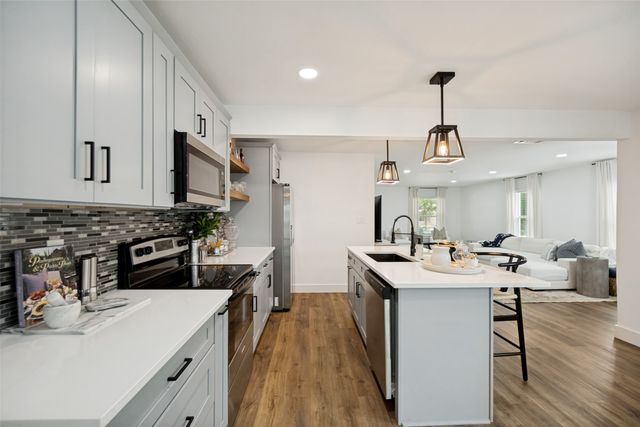 10229 San Juan Avenue, Dallas, TX 75228