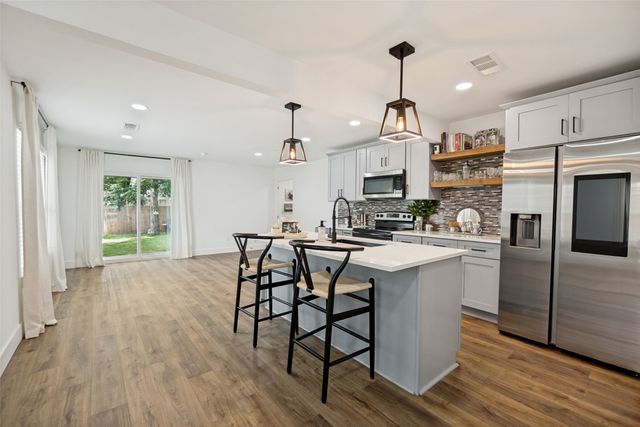 10229 San Juan Avenue, Dallas, TX 75228