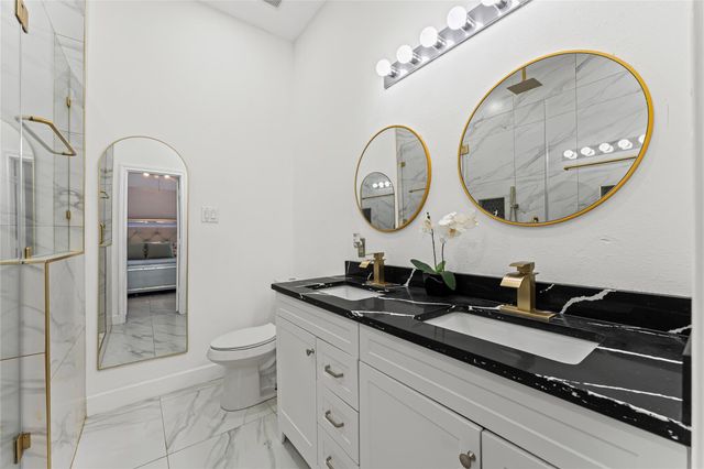 822 Green Pines Forest, Houston, TX 77067