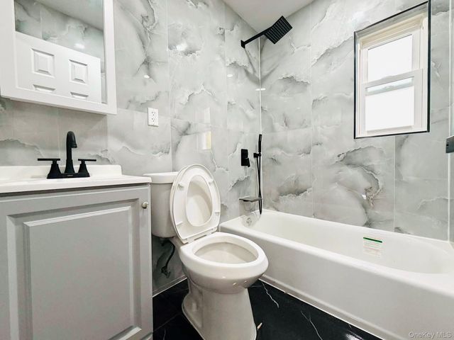 2938 Bouck Avenue, Bronx, NY 10469