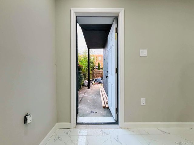 2938 Bouck Avenue, Bronx, NY 10469