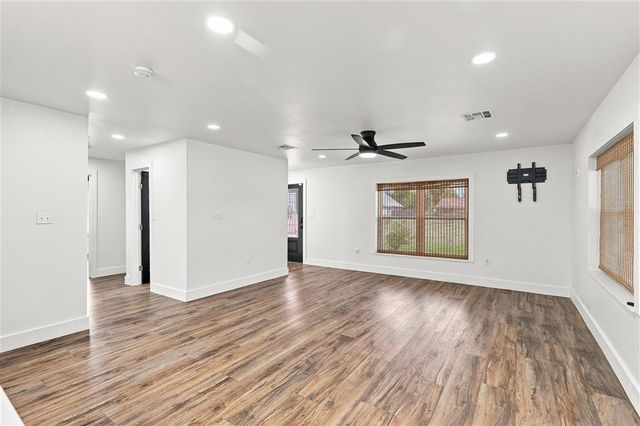 2429 Duplechin Lane, Moss Bluff, LA 70611