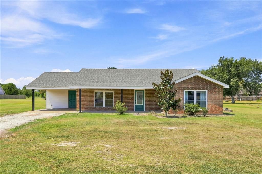 2429 Duplechin Lane, Moss Bluff, LA 70611