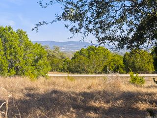1046 Buckskin Trail, Bandera, TX 78003