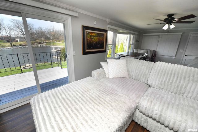 204 NORTHSHORE Drive, Morton, IL 61550