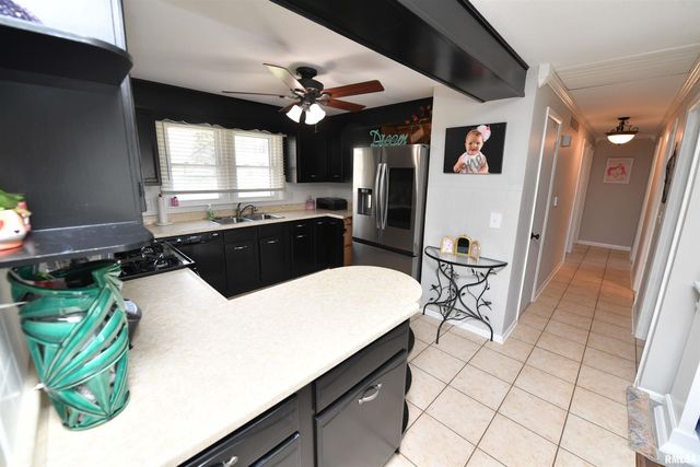 204 NORTHSHORE Drive, Morton, IL 61550