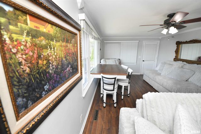 204 NORTHSHORE Drive, Morton, IL 61550