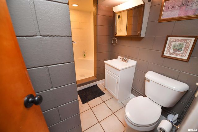 204 NORTHSHORE Drive, Morton, IL 61550