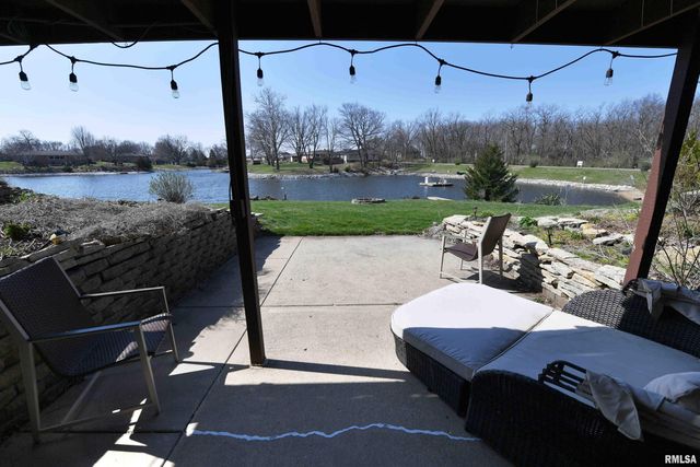 204 NORTHSHORE Drive, Morton, IL 61550