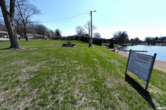 204 NORTHSHORE Drive, Morton, IL 61550