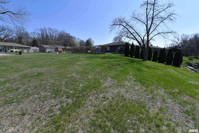 204 NORTHSHORE Drive, Morton, IL 61550