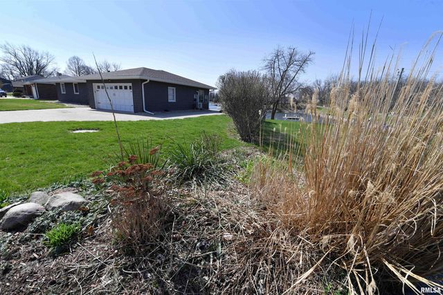 204 NORTHSHORE Drive, Morton, IL 61550