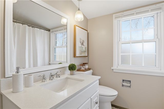 37 Oakmount Drive, Irondequoit, NY 14617