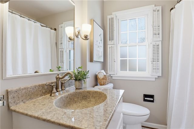 37 Oakmount Drive, Irondequoit, NY 14617