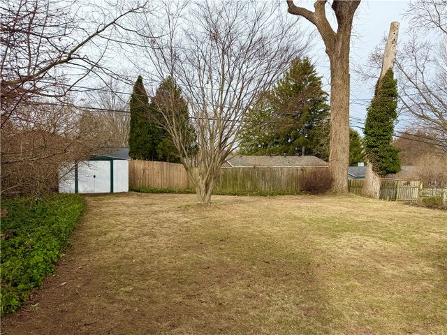 37 Oakmount Drive, Irondequoit, NY 14617