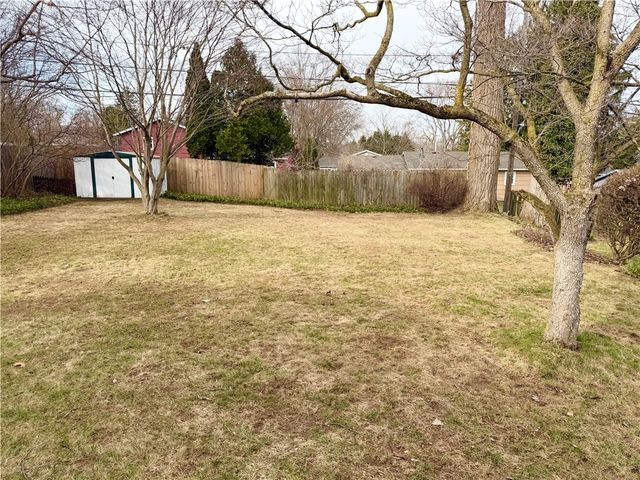 37 Oakmount Drive, Irondequoit, NY 14617