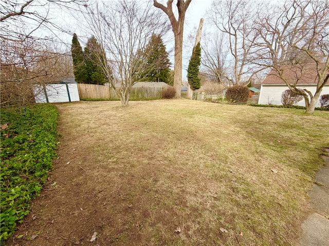 37 Oakmount Drive, Irondequoit, NY 14617