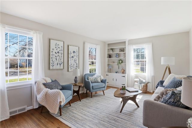 37 Oakmount Drive, Irondequoit, NY 14617