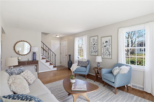 37 Oakmount Drive, Irondequoit, NY 14617