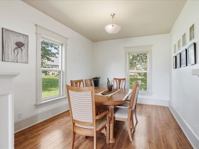 4245 W 4th Street, Waterloo, IA 50701