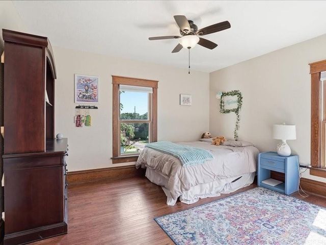 4245 W 4th Street, Waterloo, IA 50701