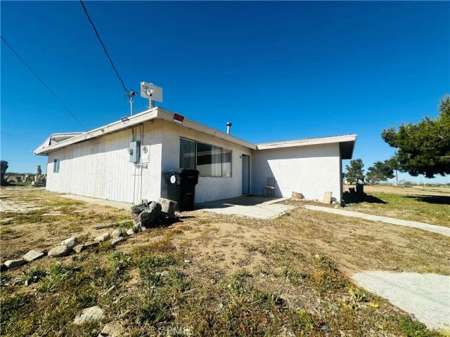 15026 Richmond, Victorville, CA 92394