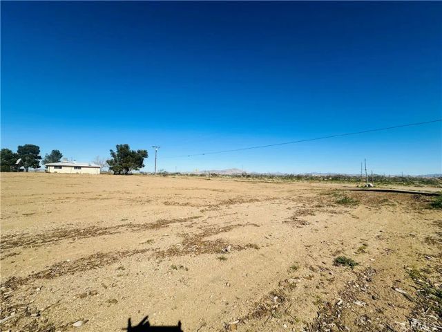 15026 Richmond, Victorville, CA 92394