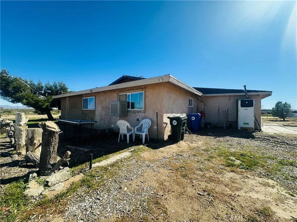 15026 Richmond, Victorville, CA 92394