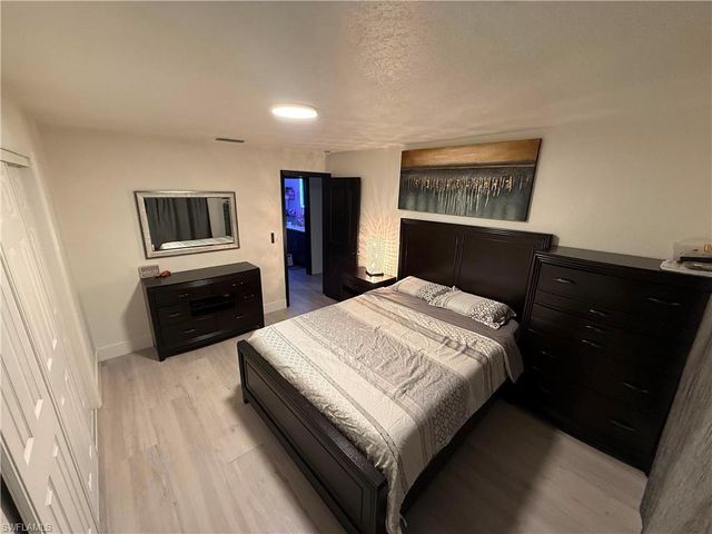 1475 N Larkwood SQ, Fort Myers, FL 33919