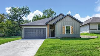 326 W Day Street, Denison, TX 75020
