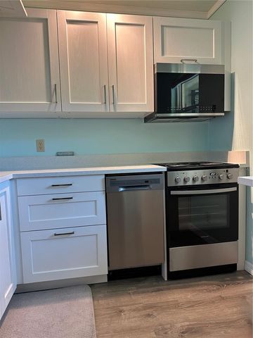 11485 OAKHURST ROAD 200-114, Largo, FL 33774