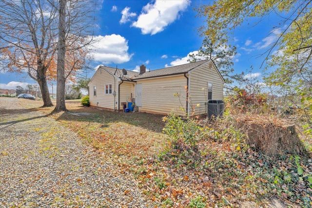 77 Virgil H Goode Hwy, Bassett, VA 24055