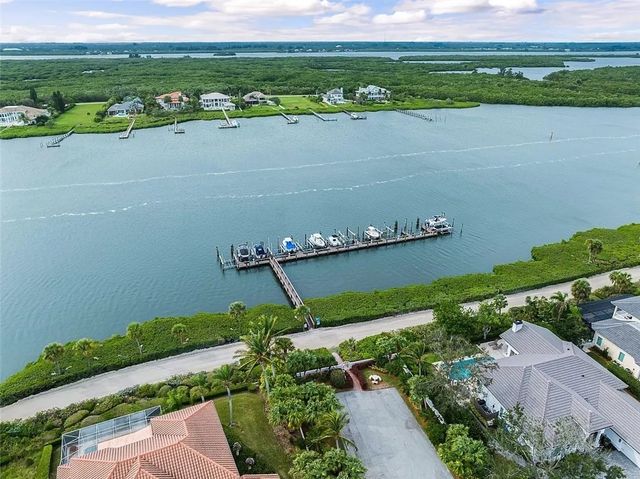 351 Marbrisa Drive, Vero Beach, FL 32963