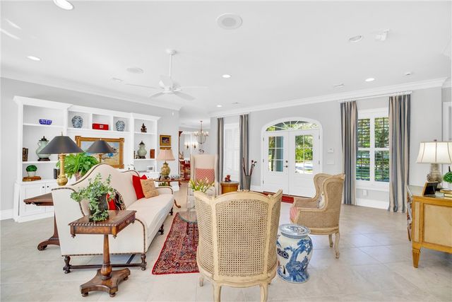 351 Marbrisa Drive, Vero Beach, FL 32963