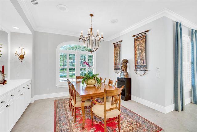 351 Marbrisa Drive, Vero Beach, FL 32963