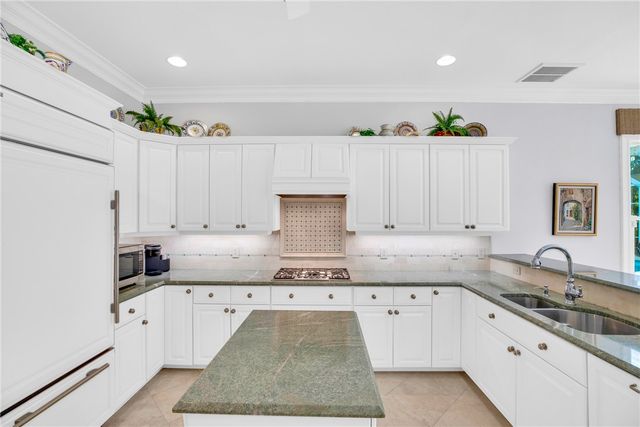 351 Marbrisa Drive, Vero Beach, FL 32963