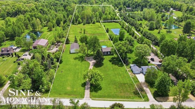 7619 Adair Road, Casco Twp, MI 48064