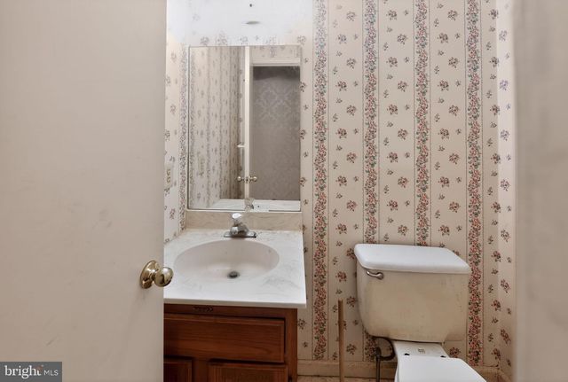 335 TROTTERS WAY, Coatesville, PA 19320