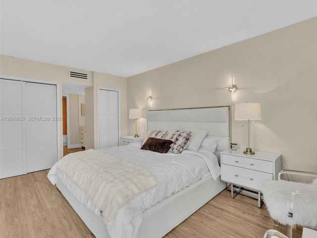 20301 W Country Club Dr 622, Aventura, FL 33180