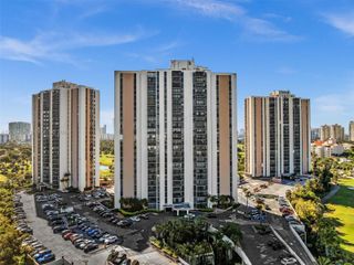 20301 W Country Club Dr 622, Aventura, FL 33180