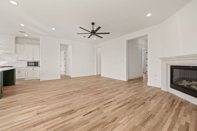 412 Caprock Lane, Reno, TX 76020