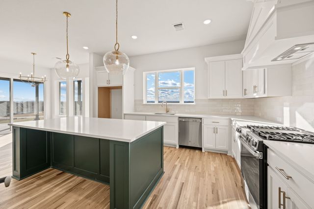 412 Caprock Lane, Reno, TX 76020