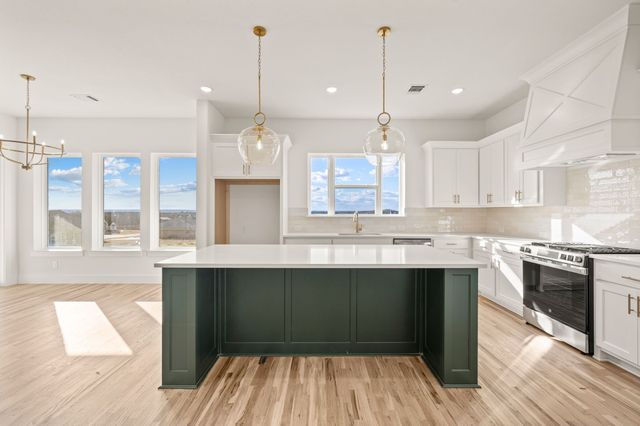 412 Caprock Lane, Reno, TX 76020