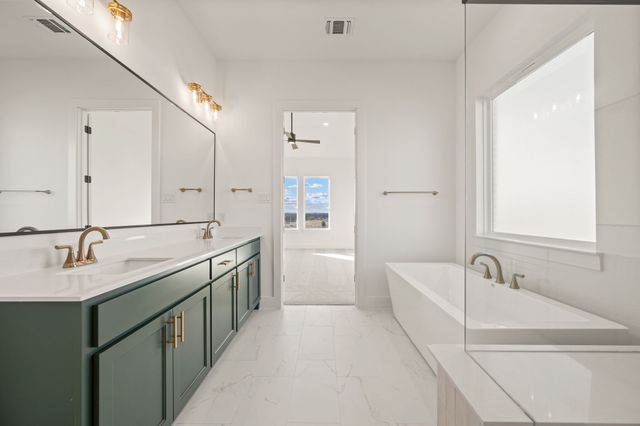 412 Caprock Lane, Reno, TX 76020