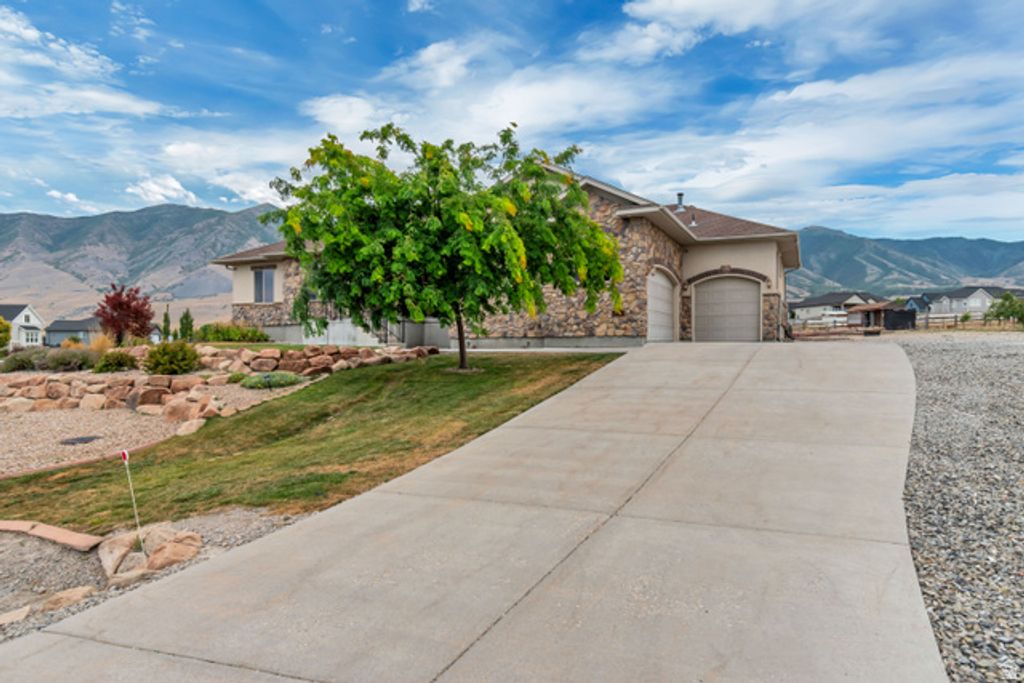 7296 N RIDGE RD, Lake Point, UT 84074 — photo 3