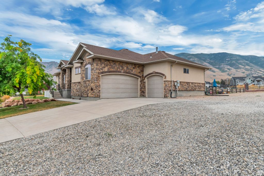 7296 N RIDGE RD, Lake Point, UT 84074 — photo 4