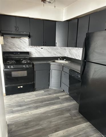 172-77A Highland Avenue 3J, Jamaica Estates, NY 11432