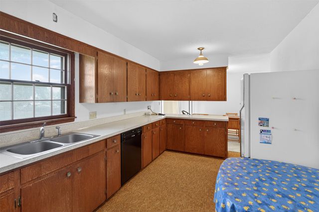 1814 Duff Avenue, Ames, IA 50010