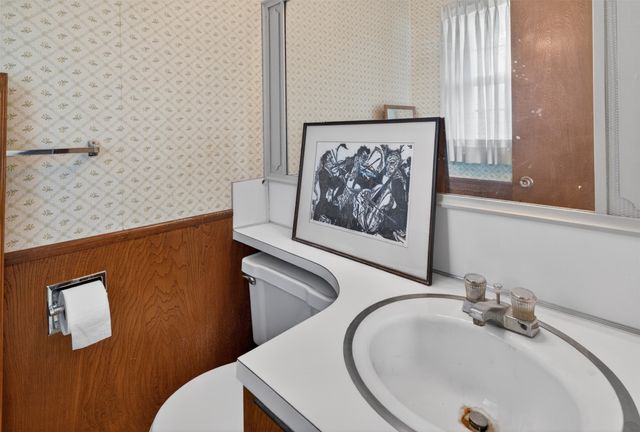 1814 Duff Avenue, Ames, IA 50010